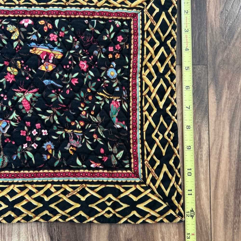 Vera Bradley Ming Placemats And Napkins Set of 8 Retired - Picture 4 of 10